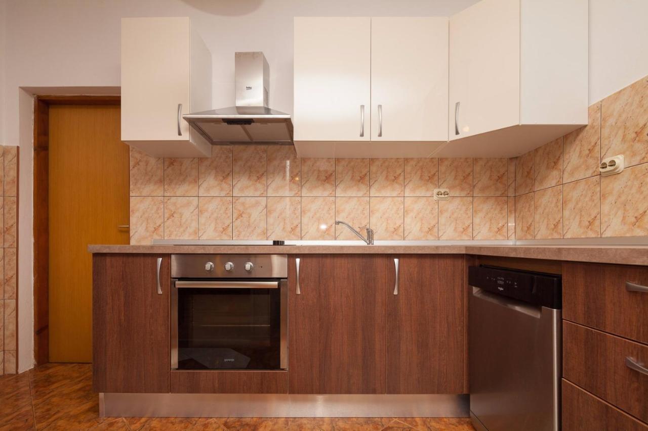 Spacious Apartment With Parking&Garden Marcana Экстерьер фото